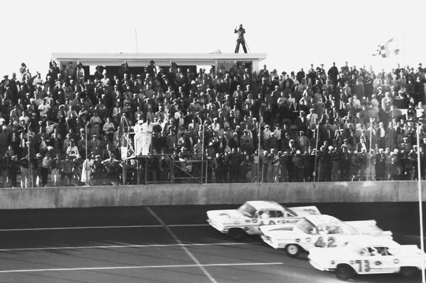 history, 1959 Daytona 500, winner Lee Petty, qualifying, black and white