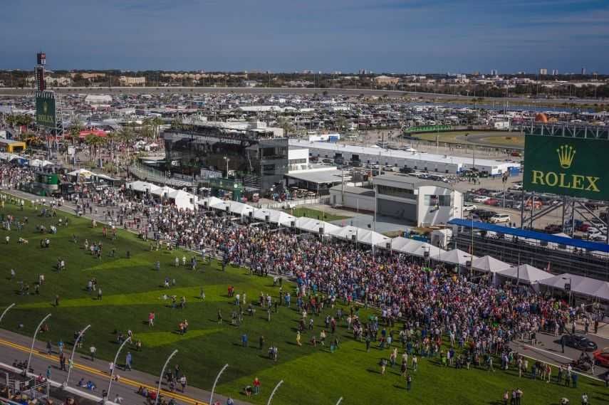 World famous Daytona International Speedway, Sprint Fanzone experience