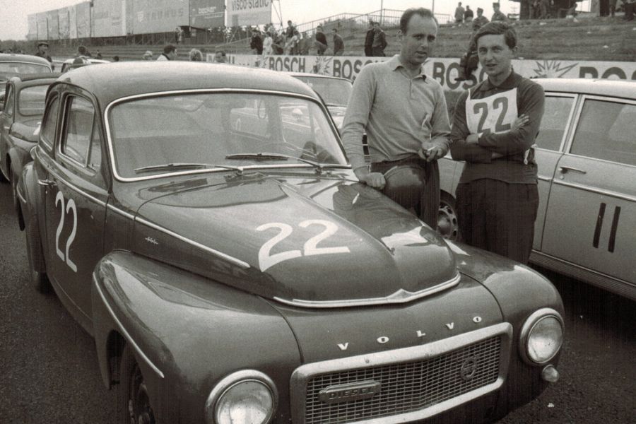 Herbert Schultze und Jochen Neerpasch were driving Volvo PV544 at Nurburgring in 1963