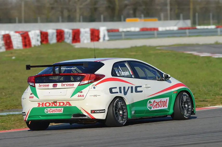 Castrol keeps its tradition of appearing both on and off track