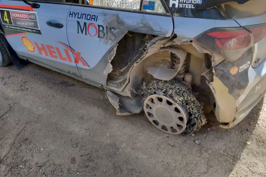 2016 Rally Australia, Hayden Paddon's Hyundai after SS20