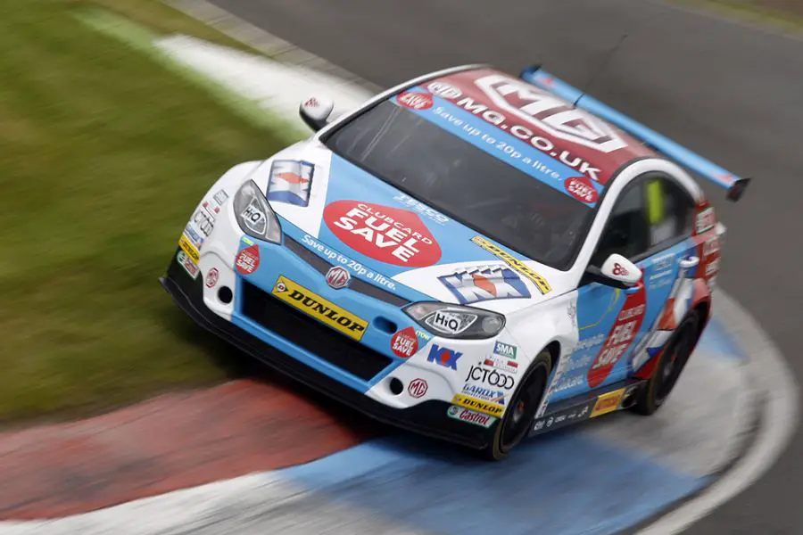 Jason Plato in the 2014 BTCC with MG