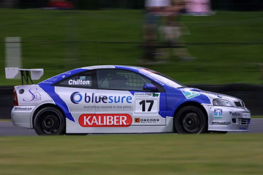 Tom Chilton, BTCC debut, Vauxhall Astra Coupe, 2002