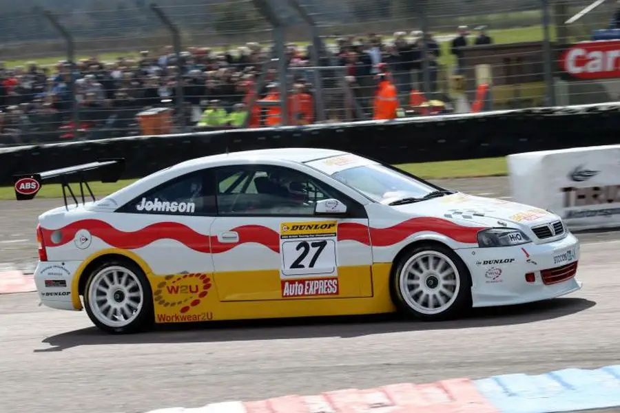 2010 BTCC, Martin Johnson Vauxhall Astra Coupe