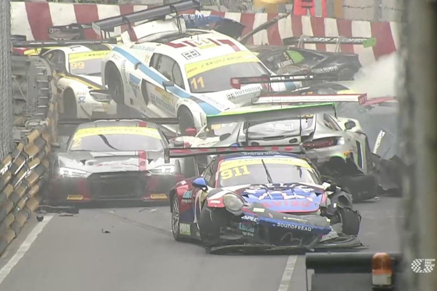 FIA GT World Cup Macau, Qualification race crash