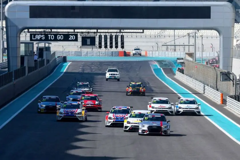 2018 TCR Middle East, round 1, Yas Marina Circuit Abu Dhabi, race 1 start