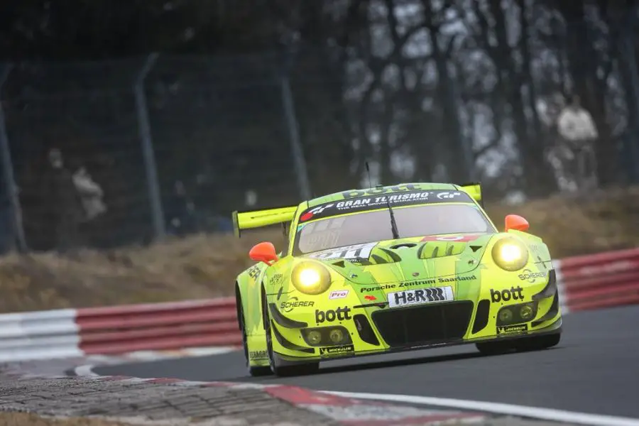 Manthey Racing #911 Porsche 911 GT3 R, VLN