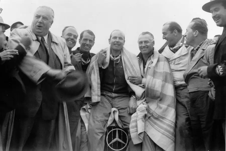 Alfred Neubauer (left) with his team at 1952 Carrera Panamericana in Mexico