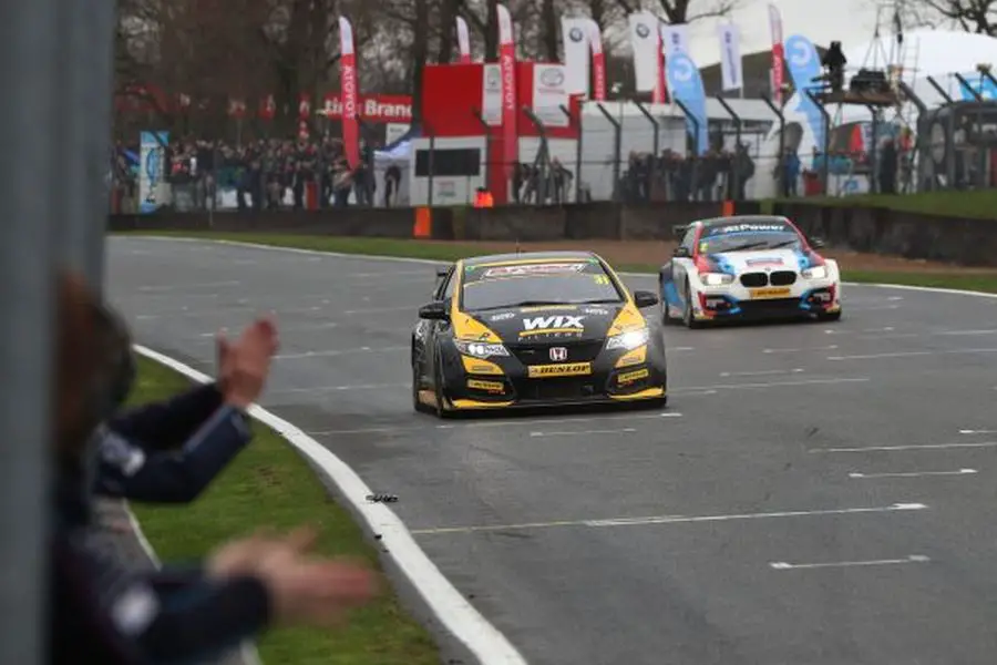 BTCC Brabds Hatch, race 1, Jack Goff, Colin Turkington