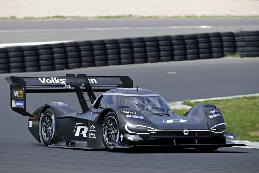 Romain Dumas driving the Volkswagen I.D. R Pikes Peak for the first time in Alés (F)