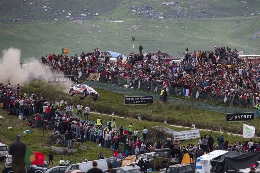 Rally de Portugal, jump at the famous Fafe special stage