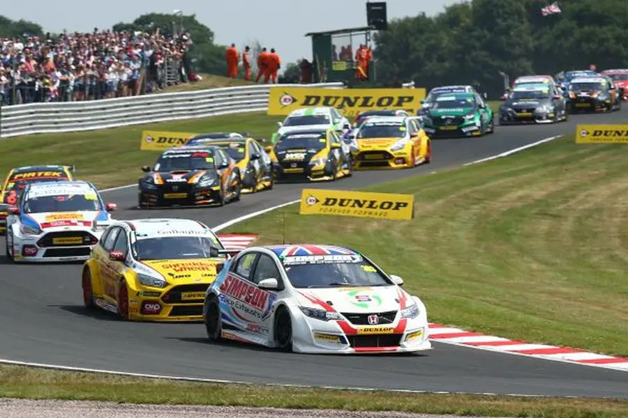 BTCC Oulton Park race 1