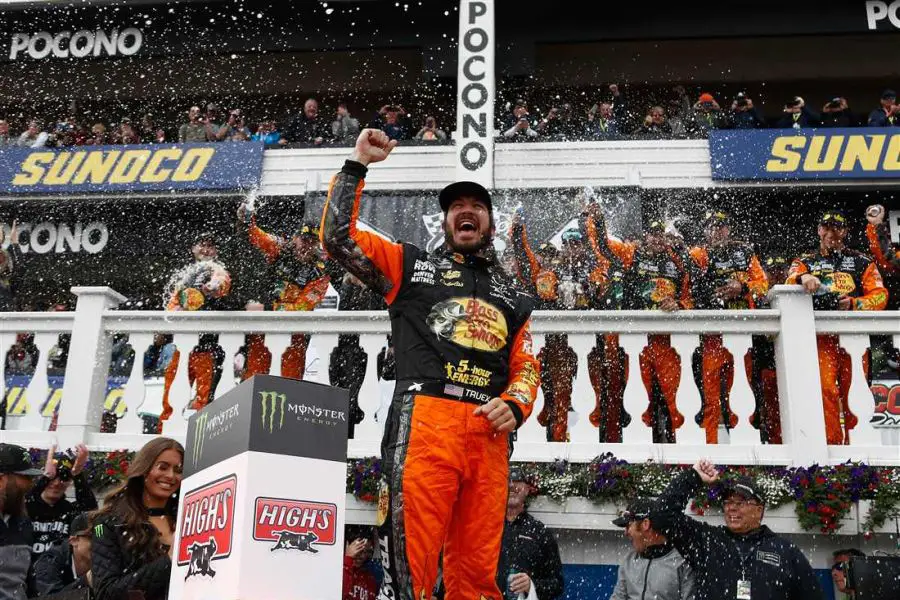 Martin Truex Jr. wins Pocono 400