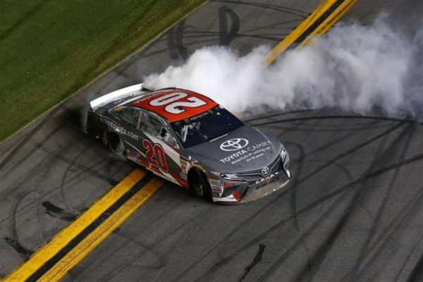 Erik Jones takes his maiden NASCAR Cup Series win at Daytona | SnapLap