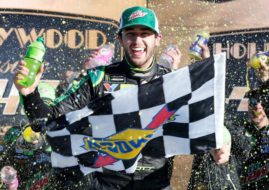 Chase Elliott wins at Kansas