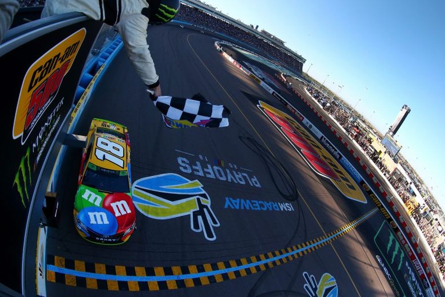 Kyle Busch wins Can-Am 500