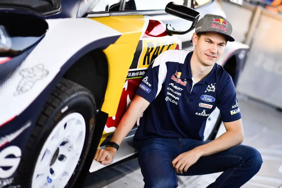 Teemu Suninen posing