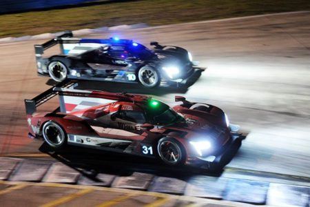 12 Hours of Sebring close battle