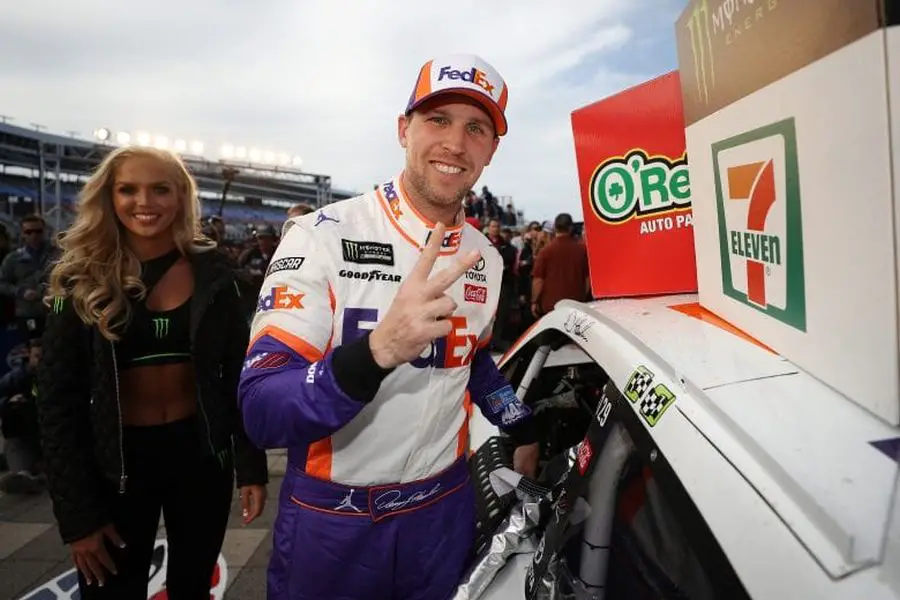 Denny Hamlin wins at texas