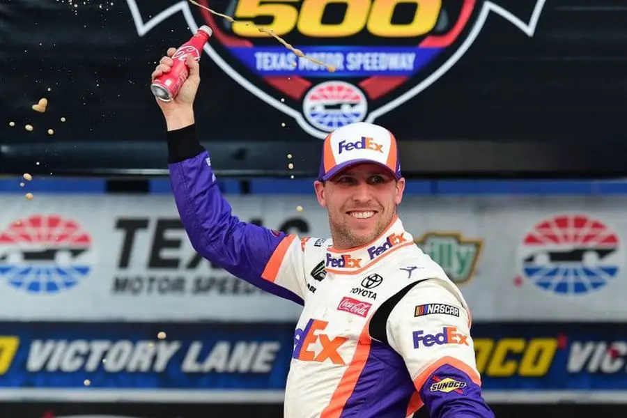 Denny Hamlin wins at Texas