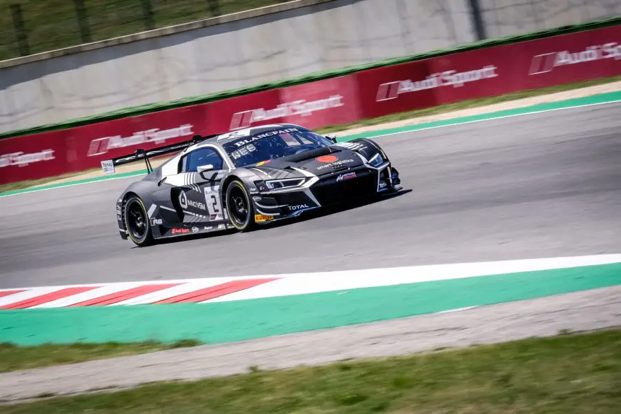 Victorious #2 Audi R8 LMS