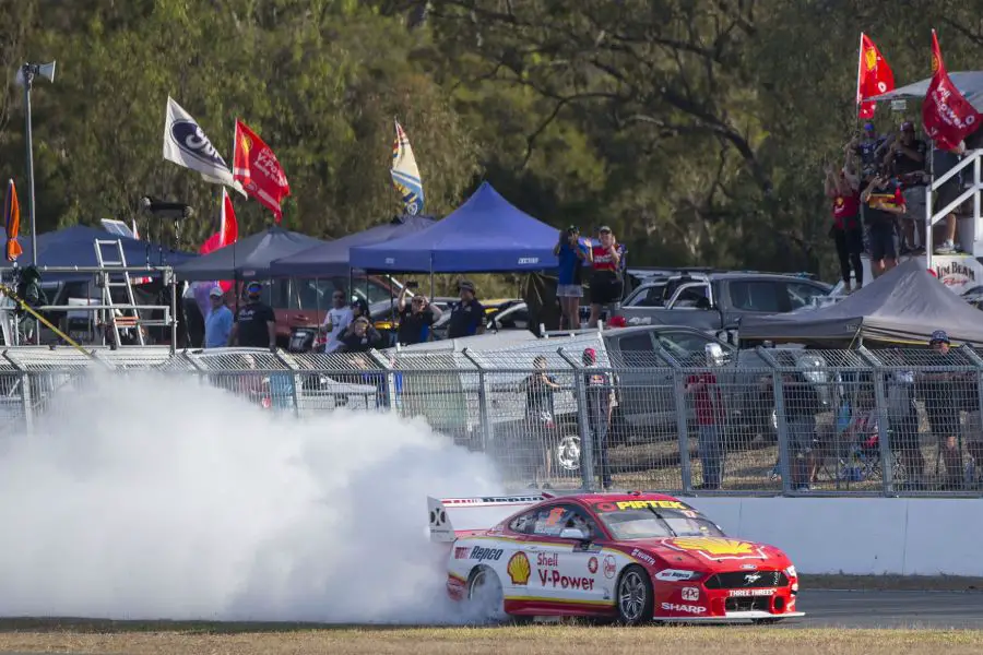 Supercars Ipswich Scott McLaughlin burnout