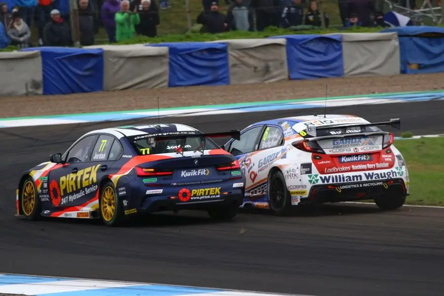 Andrew Jordan and Rory Butcher in Race 1