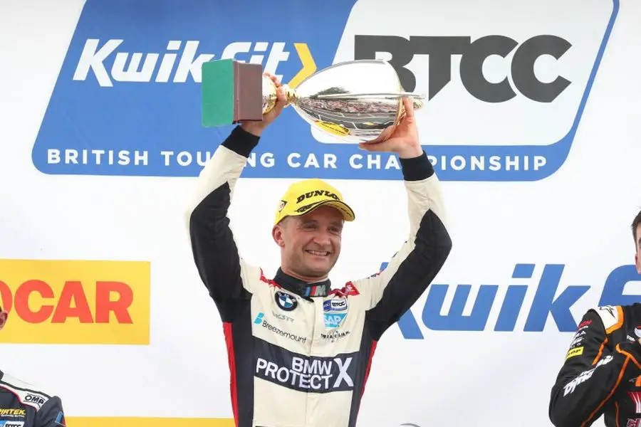 Colin Turkington celebration